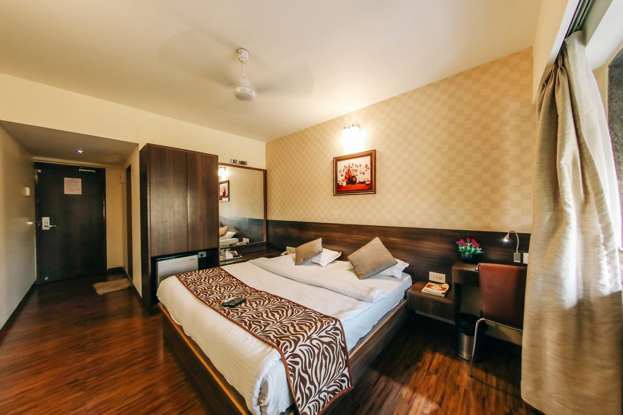 Hostel Mumbai By Maharana Inn Exteriör bild