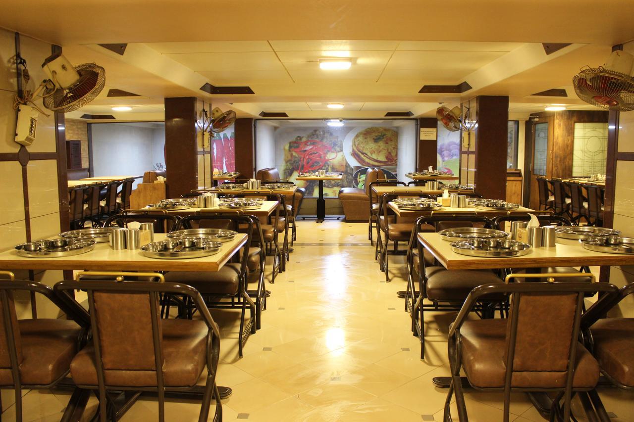 Hostel Mumbai By Maharana Inn Exteriör bild