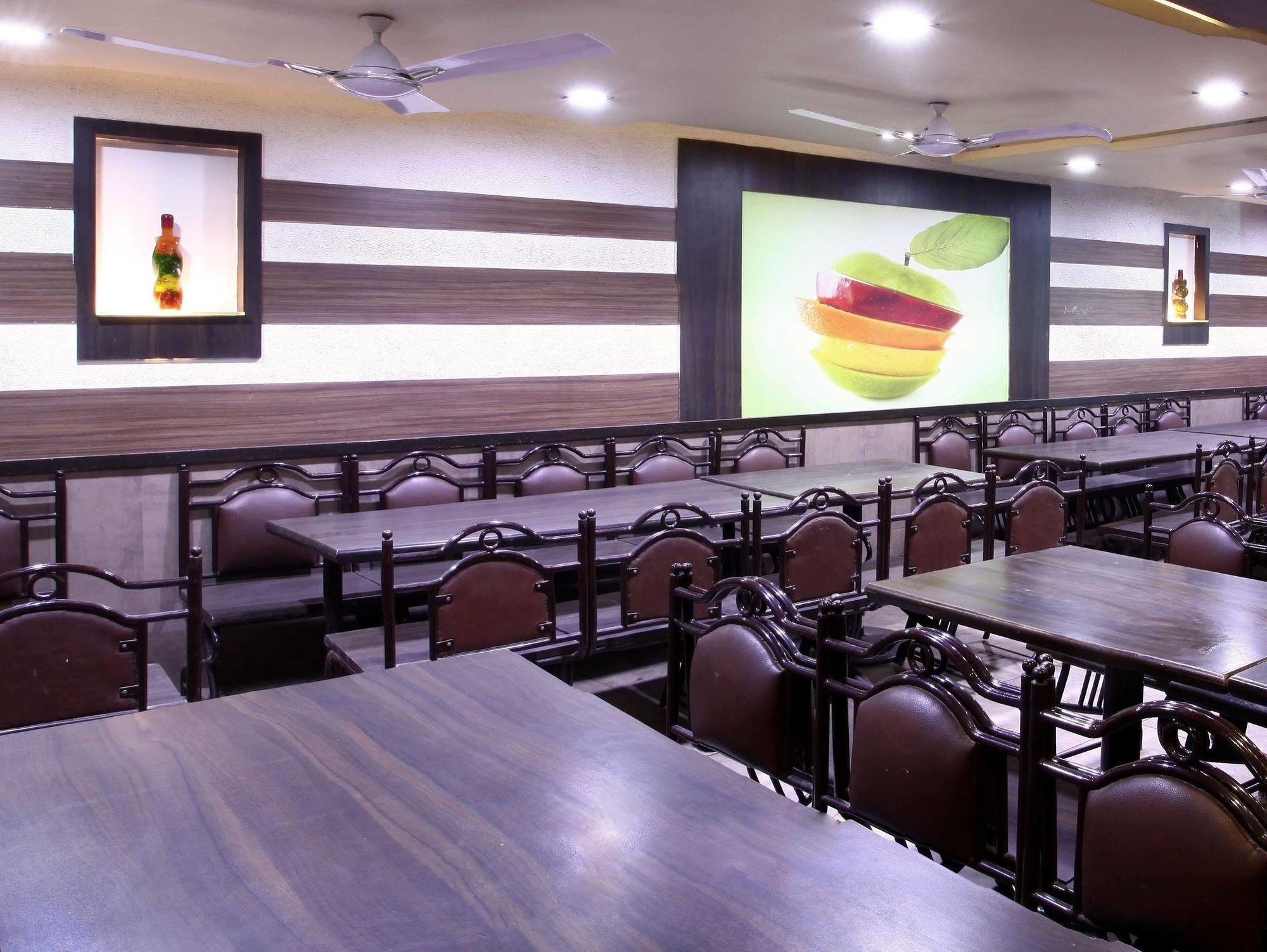 Hostel Mumbai By Maharana Inn Exteriör bild