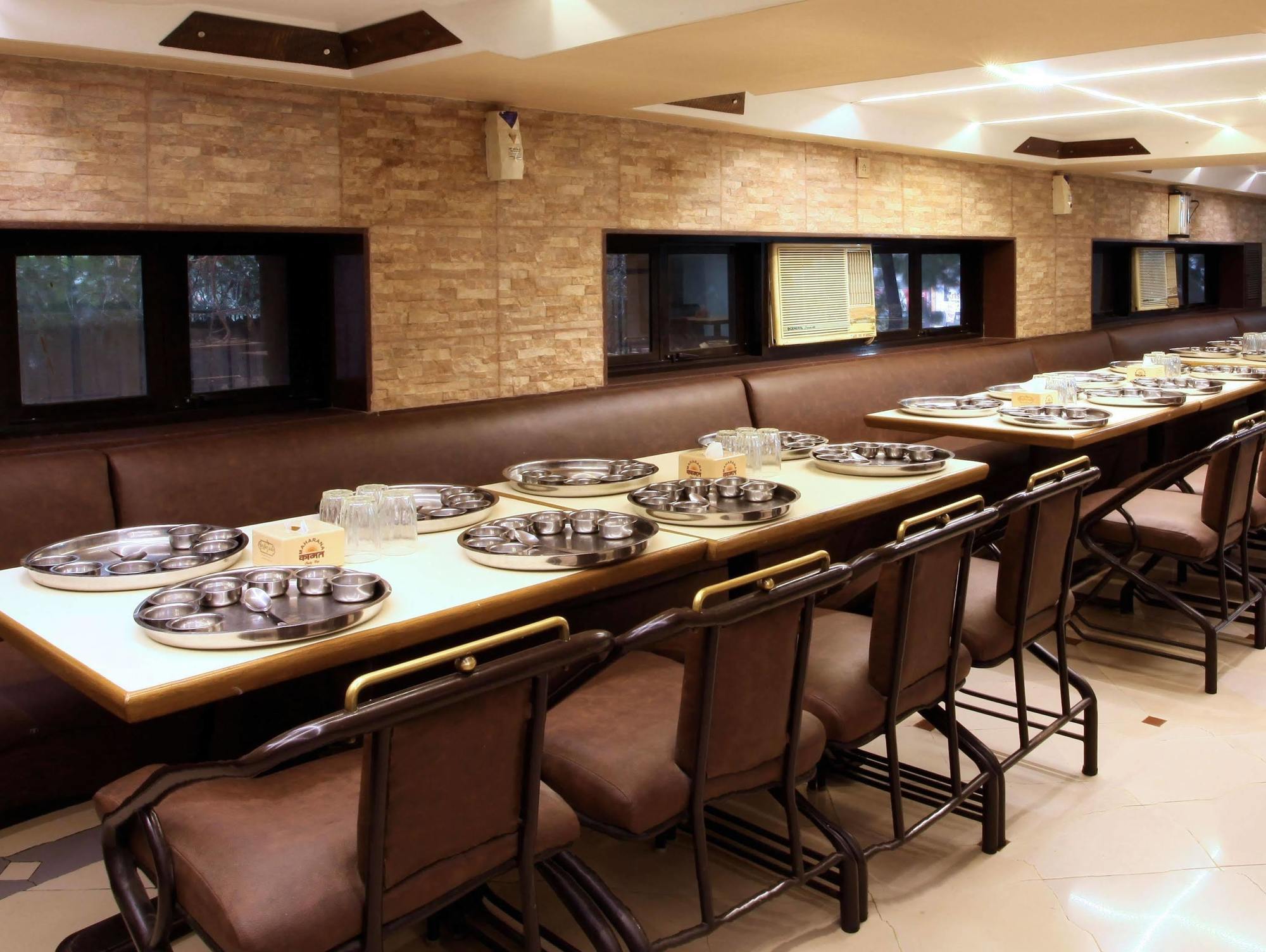 Hostel Mumbai By Maharana Inn Exteriör bild