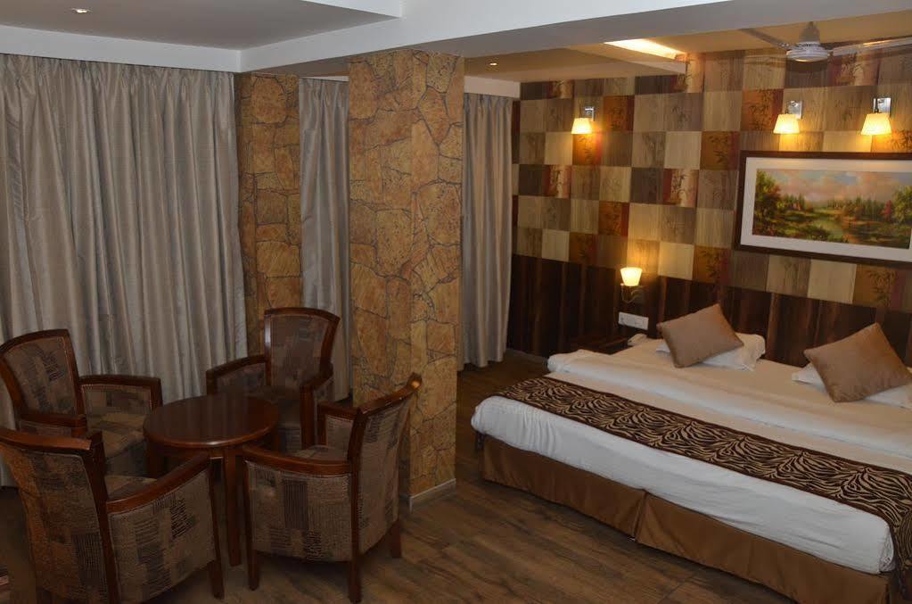 Hostel Mumbai By Maharana Inn Exteriör bild