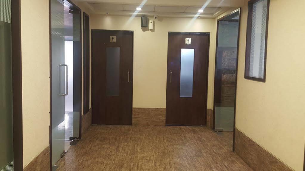 Hostel Mumbai By Maharana Inn Exteriör bild