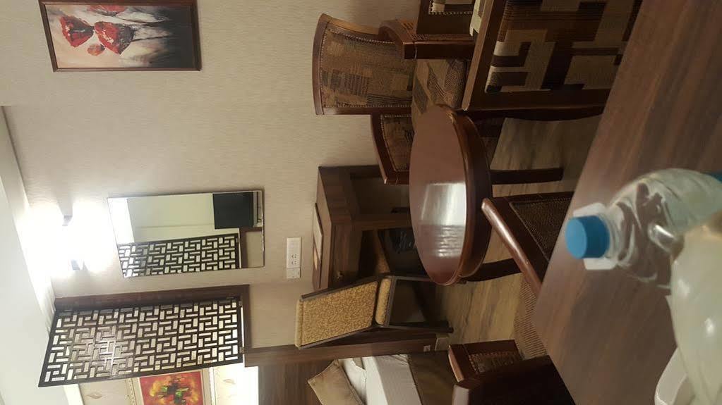 Hostel Mumbai By Maharana Inn Exteriör bild